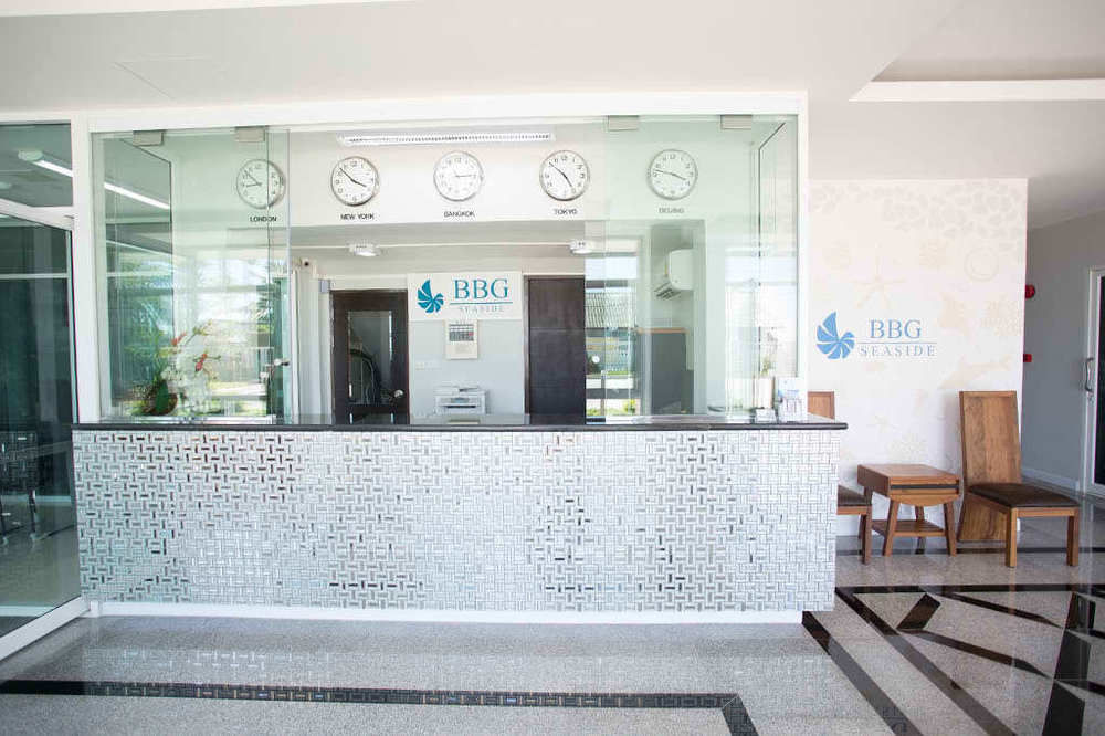 BBG Seaside Luxurious Service Apartment Bangsaen Extérieur photo