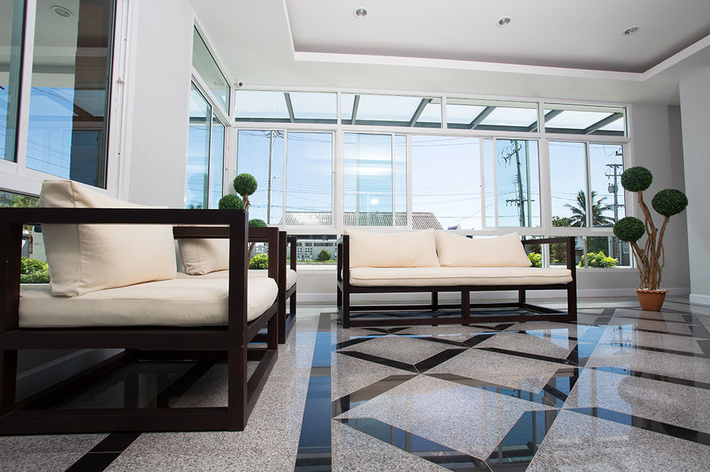 BBG Seaside Luxurious Service Apartment Bangsaen Extérieur photo