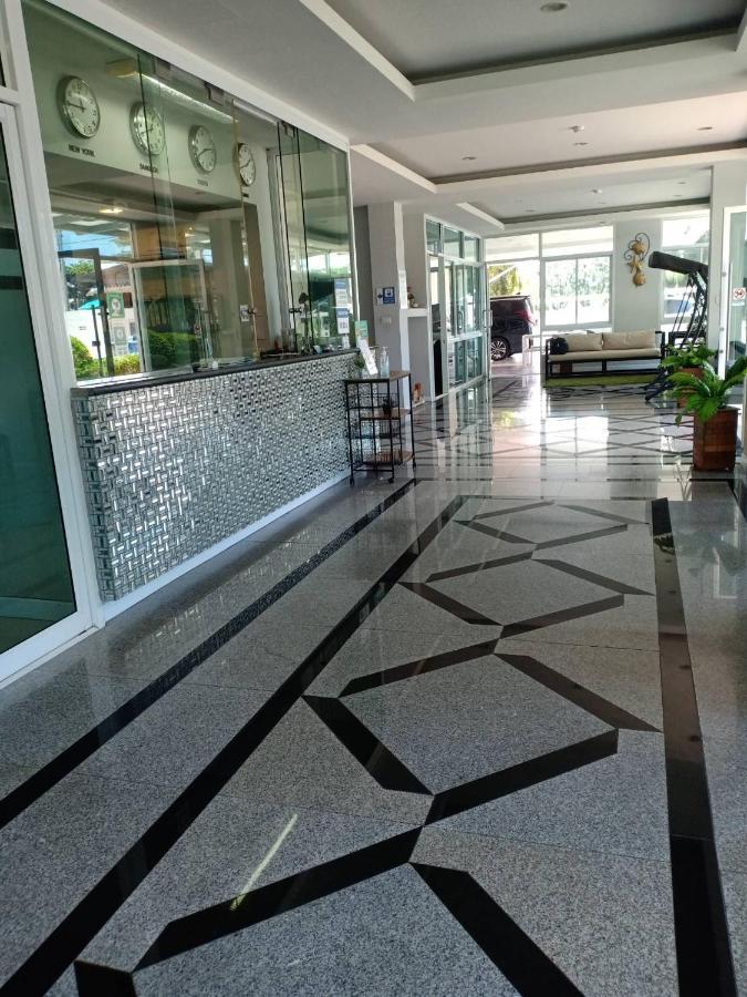 BBG Seaside Luxurious Service Apartment Bangsaen Extérieur photo